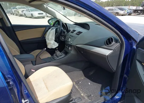 2012 Mazda Mazda3 I Touring z USA, uszkodzony, nr VIN JM1BL1V78C1575988